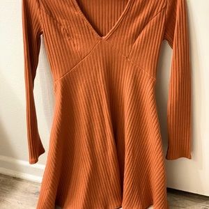 Orange/Reddish long sleeve short dress